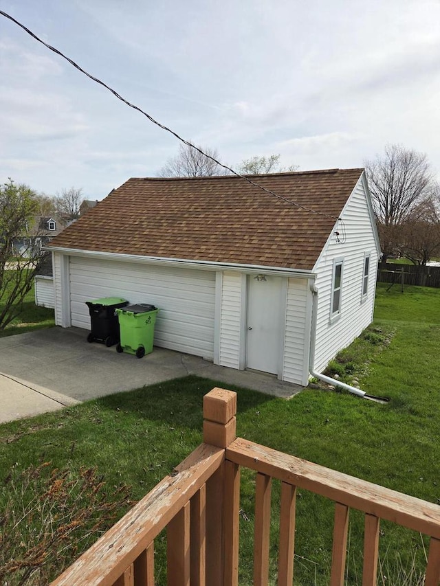 view of detached garage