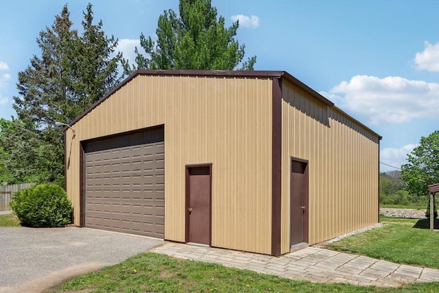 W11027B County Road O, Portage, WI 53901 - detached garage featuring asphalt driveway