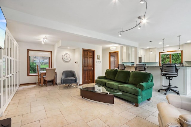 W10134 Schiefelbein Rd, Poynette, WI 53955 - living area featuring recessed lighting and baseboards
