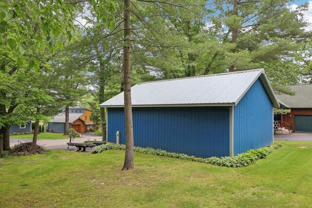W10134 Schiefelbein Rd, Poynette, WI 53955 - view of garage