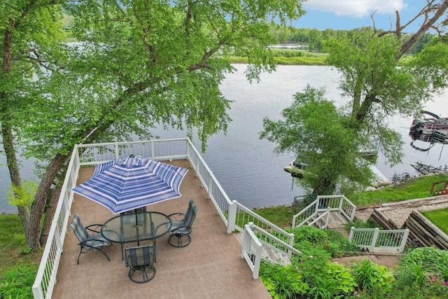 W10134 Schiefelbein Rd, Poynette, WI 53955 - exterior space featuring a water view