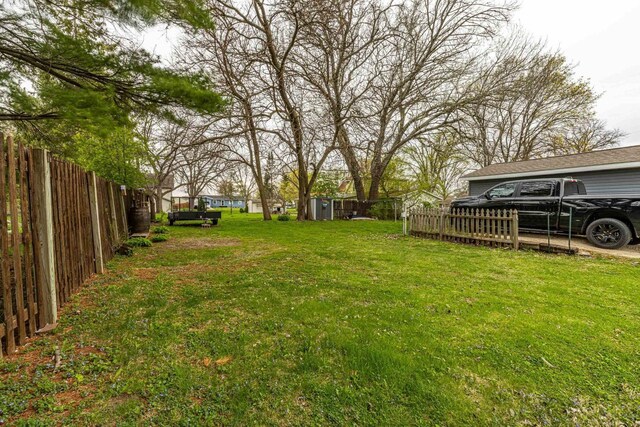 304 Mitchell St, Belleville, WI 53508 - view of yard featuring fence