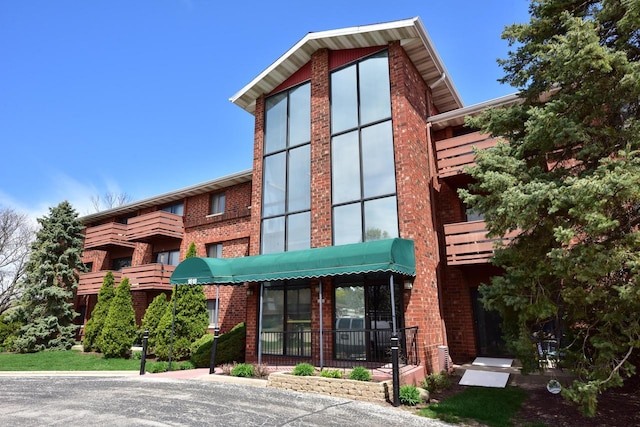 view of building exterior