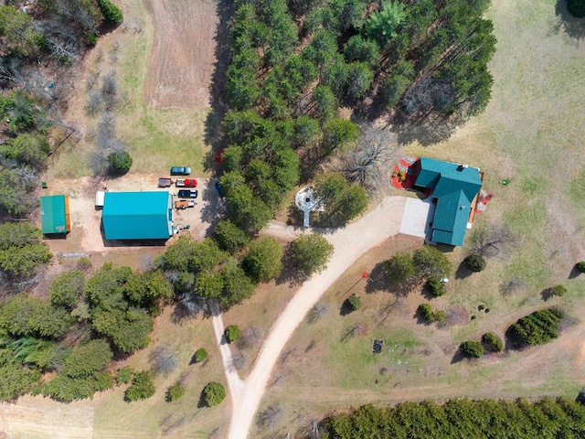birds eye view of property featuring a rural view