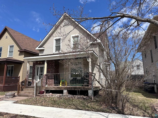 view of front facade featuring covered porch