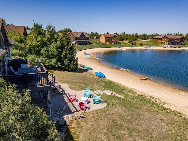 W5588 S Stone Gate Dr, New Lisbon, WI 53950 - view of water feature