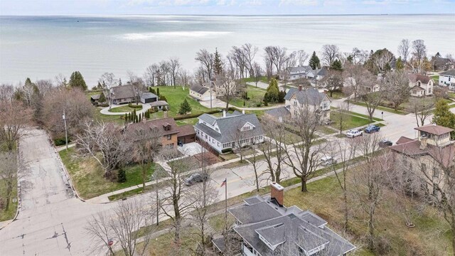 812 Milwaukee St, Kewaunee, WI 54216 - aerial view featuring a water view and a residential view