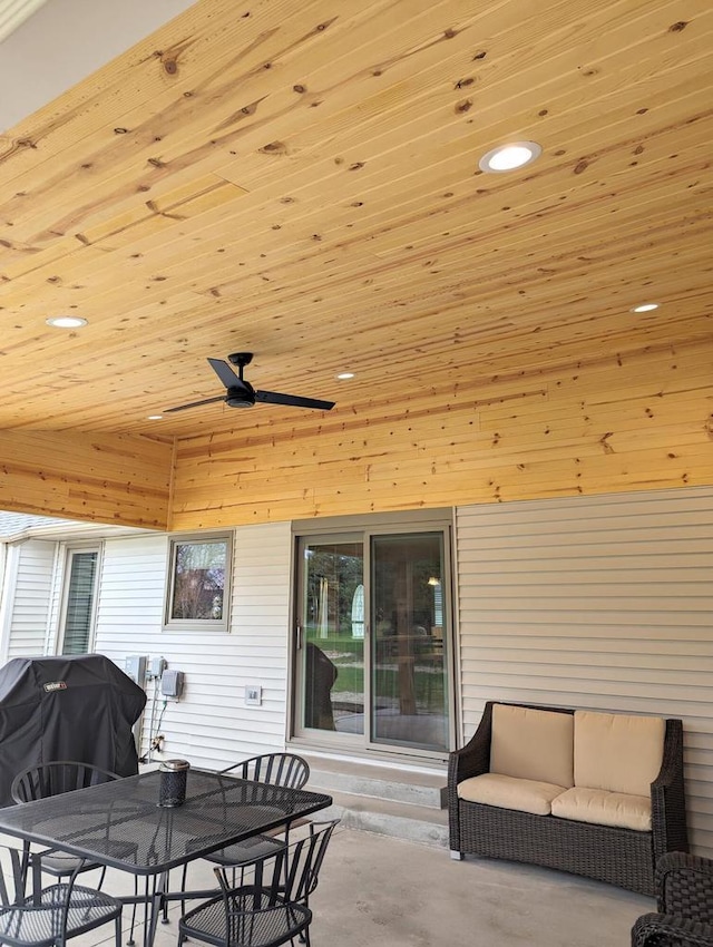 835 Mockingbird Ln, Plymouth, WI 53073 - view of patio / terrace with outdoor dining space and a ceiling fan
