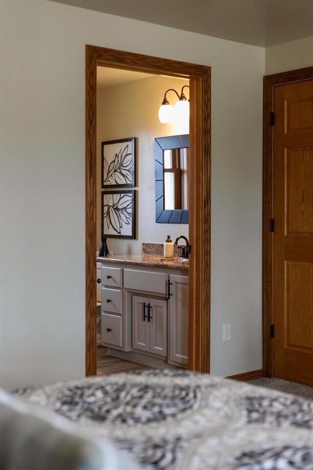 bathroom with vanity