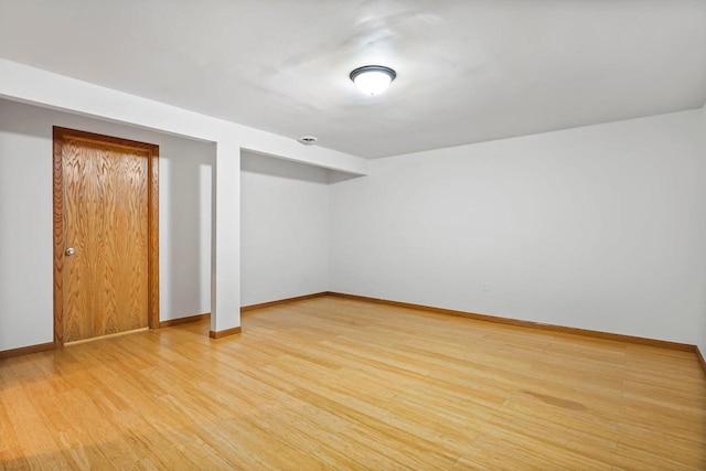 3631 Flagstone Cir, Middleton, WI 53562 - bonus room featuring light wood-style floors and baseboards