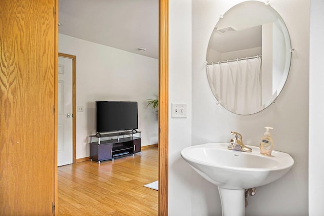 3631 Flagstone Cir, Middleton, WI 53562 - bathroom featuring wood finished floors