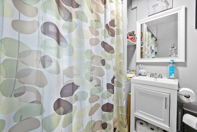 2311 20th St, Racine, WI 53403 - bathroom with a shower with shower curtain and vanity