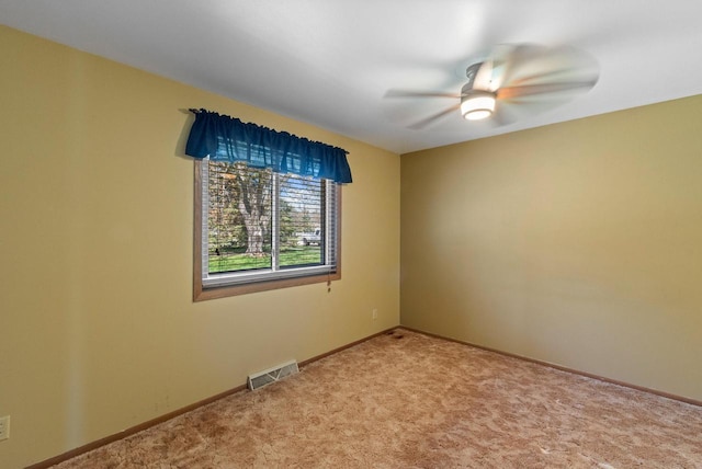 305 Hill Rd, Rosendale, WI 54974 - unfurnished room featuring carpet floors, a ceiling fan, and baseboards