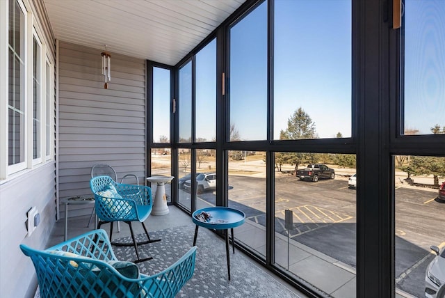 view of sunroom / solarium