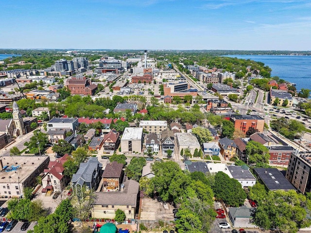 126 S Hancock St, Madison, WI 53703 - bird's eye view of a large body of water