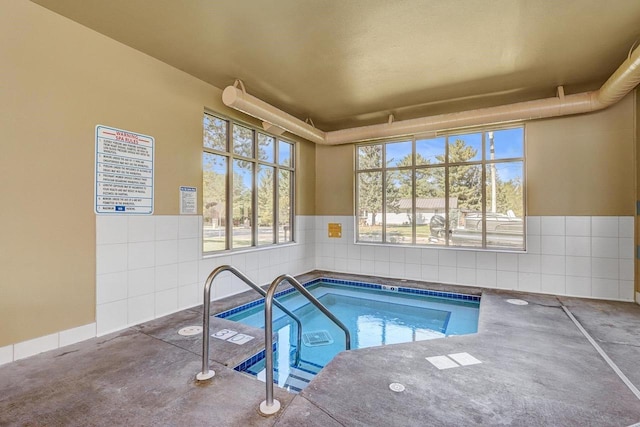 view of pool featuring a pool