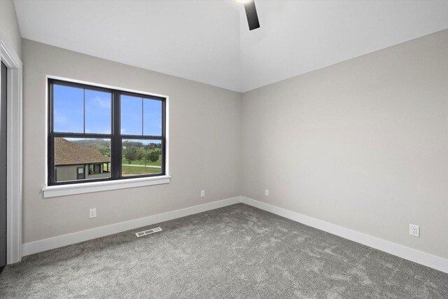 N59W27328 Autumn Ct, Lisbon, WI 53089 - carpeted spare room featuring a ceiling fan, baseboards, and visible vents