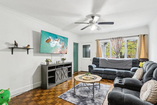 3025 W Pierce St, Milwaukee, WI 53215 - living room featuring crown molding, a ceiling fan, and baseboards
