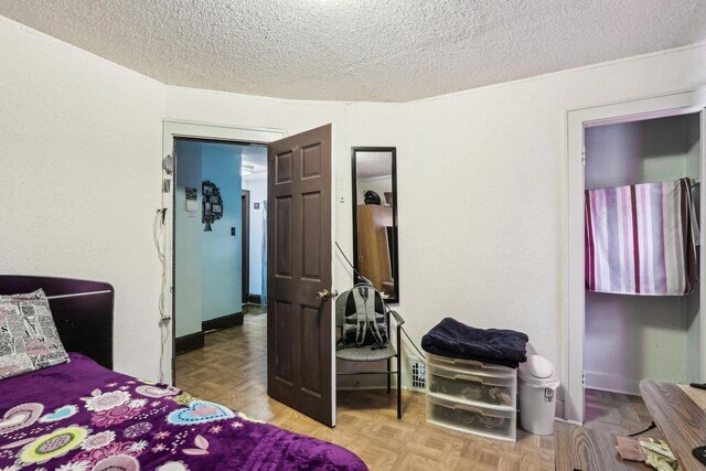 3025 W Pierce St, Milwaukee, WI 53215 - bedroom with a textured ceiling
