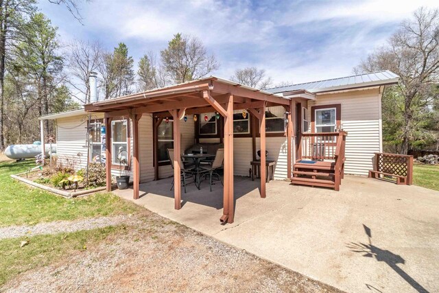976 Blackhawk Ct, Hancock, WI 54943 - view of patio / terrace