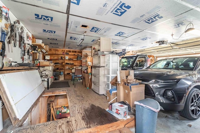 976 Blackhawk Ct, Hancock, WI 54943 - garage with a garage door opener