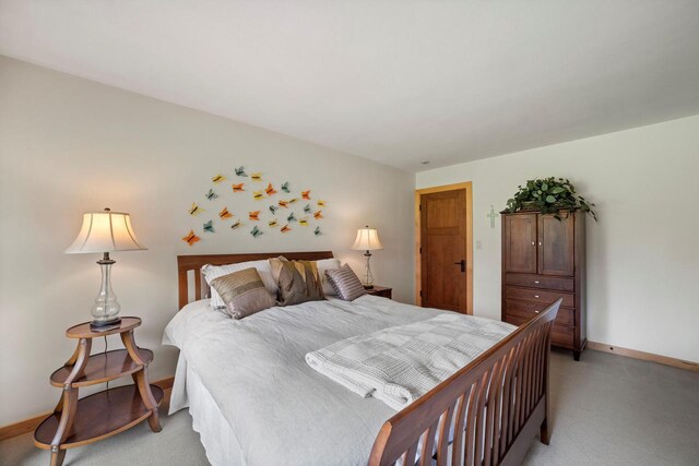8350 N Pelican Ln, Milwaukee, WI 53217