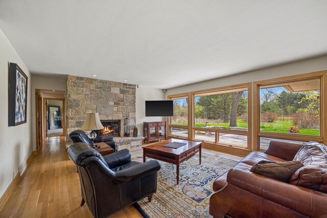 8350 N Pelican Ln, Milwaukee, WI 53217