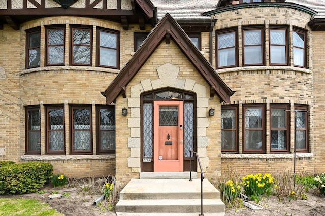 view of exterior entry