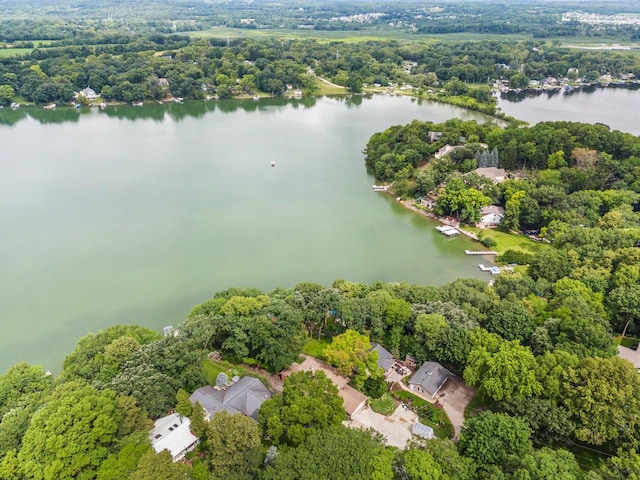 W299S10735 Pickering Dr, Mukwonago, WI 53149