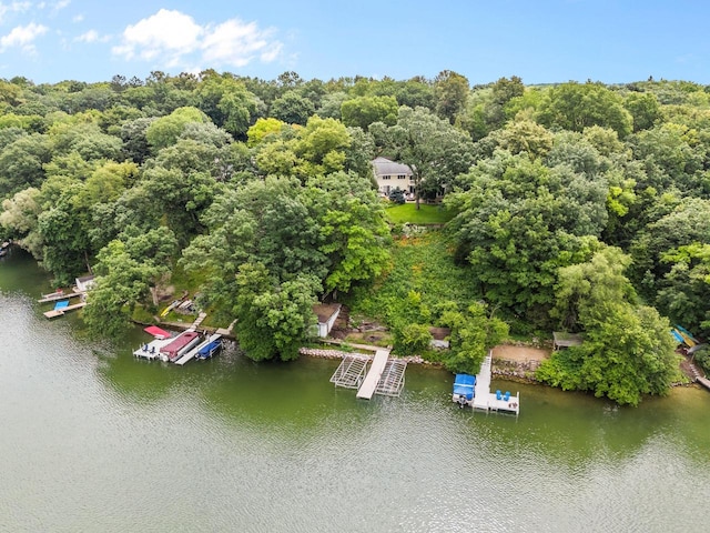 W299S10735 Pickering Dr, Mukwonago, WI 53149