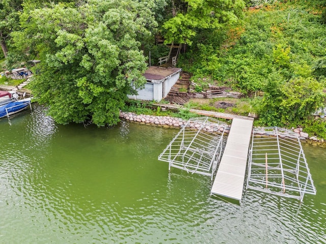 W299S10735 Pickering Dr, Mukwonago, WI 53149