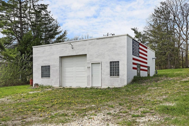 N1453 Clover Rd, Genoa City, WI 53128 - view of outdoor structure featuring an outbuilding
