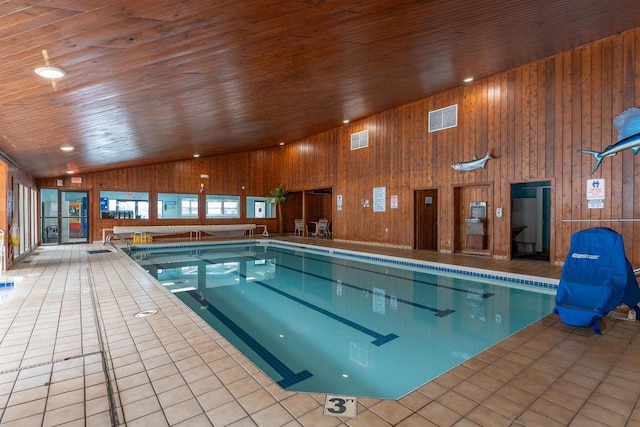 1093 Canyon Rd Unit 204, Wisconsin Dells, WI 53965 - view of community pool