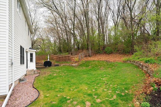 1218 Red Cedar Ct, Onalaska, WI 54650 - view of yard with fence