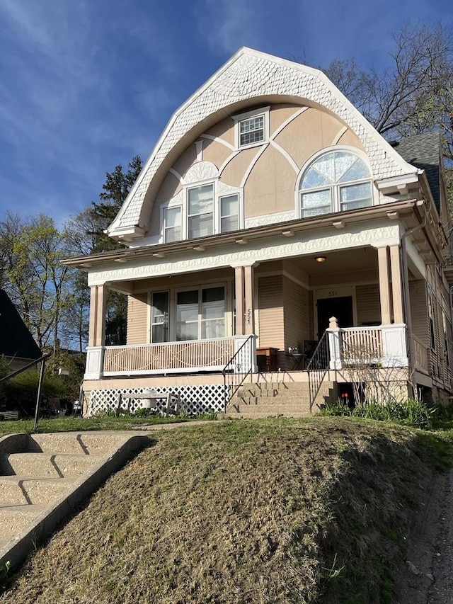view of front facade with a porch