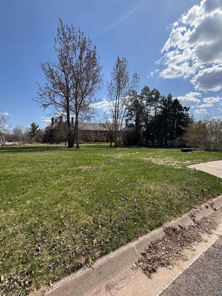 1201 Ellis Ave, Ashland, WI 54806