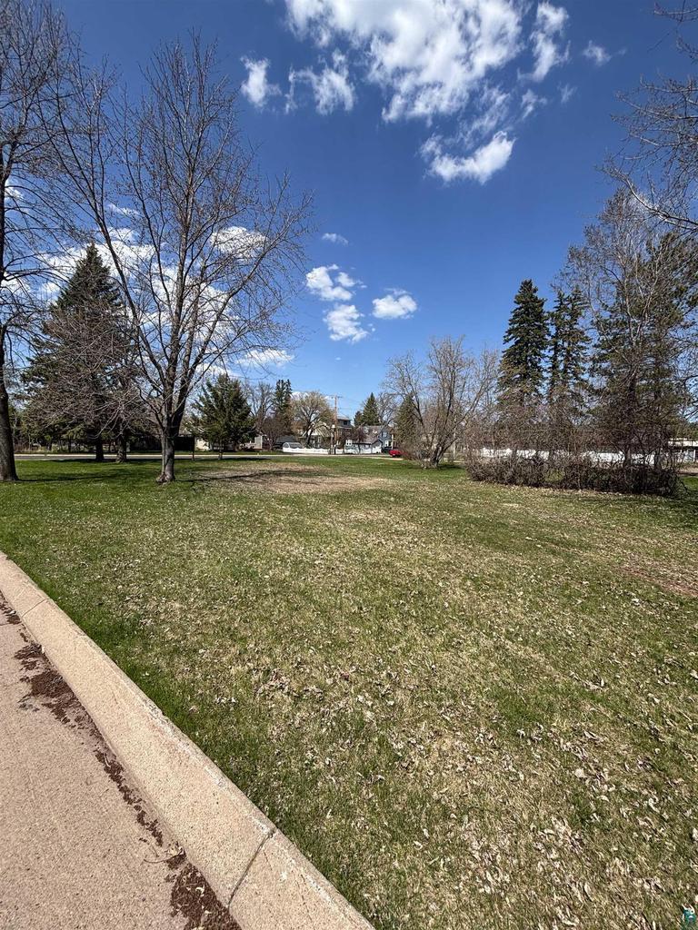 1208 3rd Ave W, Ashland, WI 54806