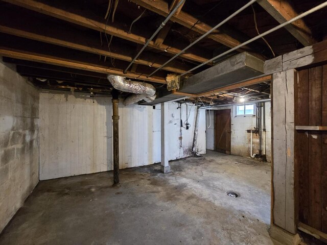 5535 N 40th St, Milwaukee, WI 53209 - view of basement