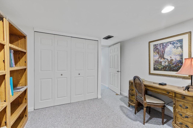 carpeted home office with baseboards, visible vents, and recessed lighting