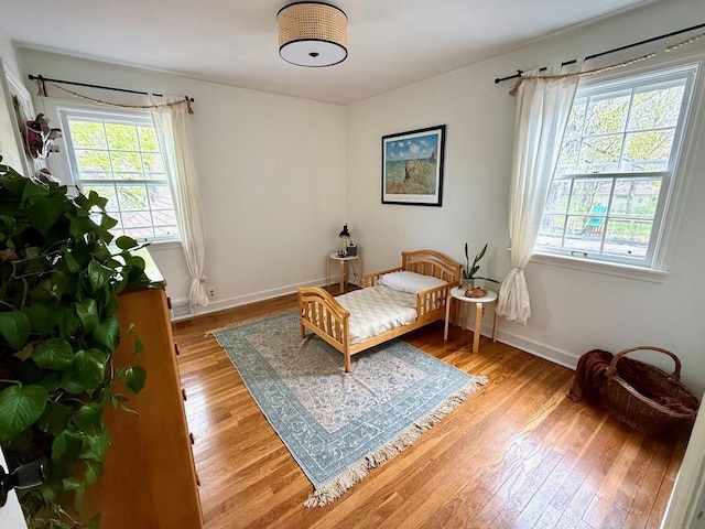 1651 E Ridge Rd, Beloit, WI 53511 - living area featuring light wood-type flooring and baseboards