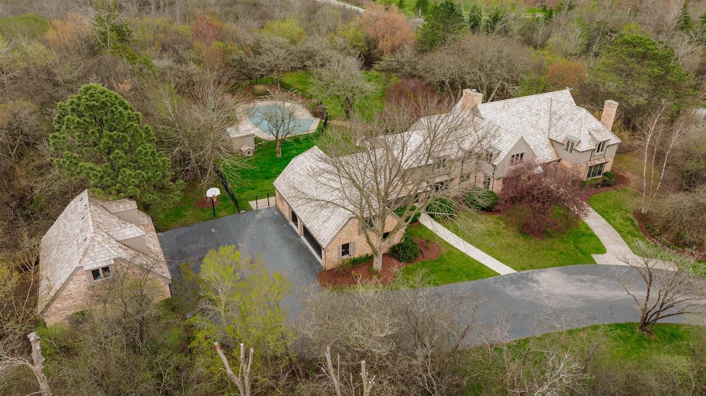 9320 N Valley Hill Rd, River Hills, WI 53217 - bird's eye view