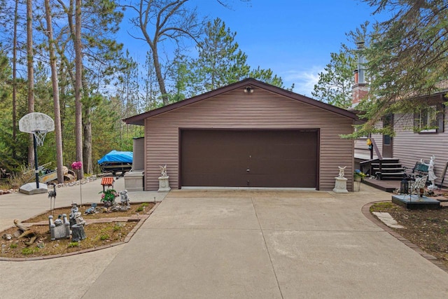 1074 E Queens Way, Nekoosa, WI 54457 - view of detached garage