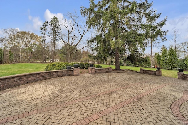 8408 N Lake Dr, Fox Point, WI 53217 - view of patio