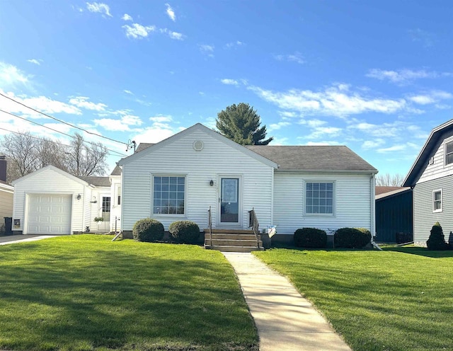 140 W Manchester St, Markesan, WI 53946 - view of front of home with a front yard