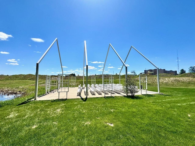 2504 River Rd Unit 7218, Wisconsin Dells, WI 53965 - surrounding community with a yard