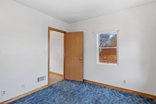 1214 S 17th St, Sheboygan, WI 53081 - unfurnished room featuring carpet floors and baseboards