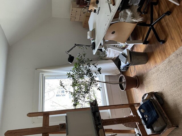 W59N367 Hilbert Ave, Cedarburg, WI 53012 - dining space with vaulted ceiling