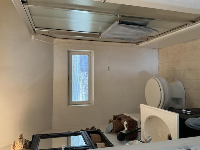 W59N367 Hilbert Ave, Cedarburg, WI 53012 - bathroom with toilet