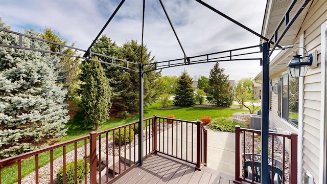 421 John Michael Dr, Jefferson, WI 53549 - deck with a yard