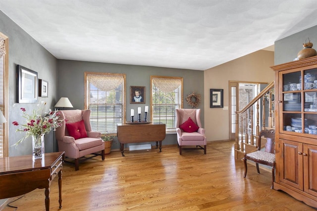 37 Pheasant Ct, Appleton, WI 54915 - living area featuring light wood-style flooring